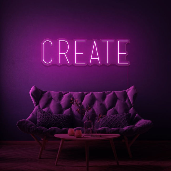 Neon letters met tekst "Create" in kleur roze