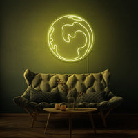 Neonlamp van een wereldbol in kleur geel