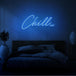 Neon letters met tekst "Chill" in kleur blauw